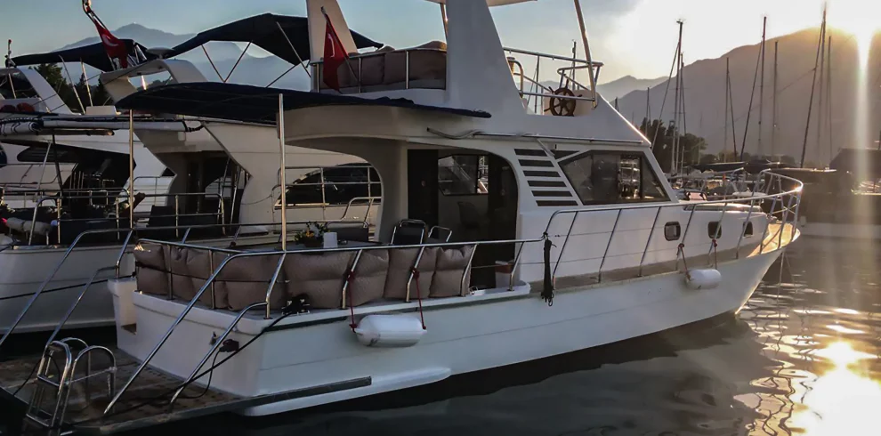 private yacht party antalya