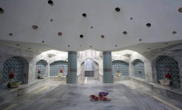 Kese exfoliation and foam massage in Antalya Turkish bath