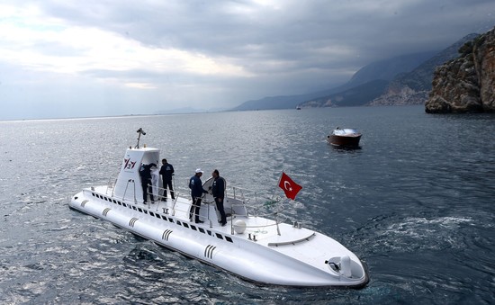 Nemo Submarine tour in Antalya Antalya submarine Submarine tour Old city