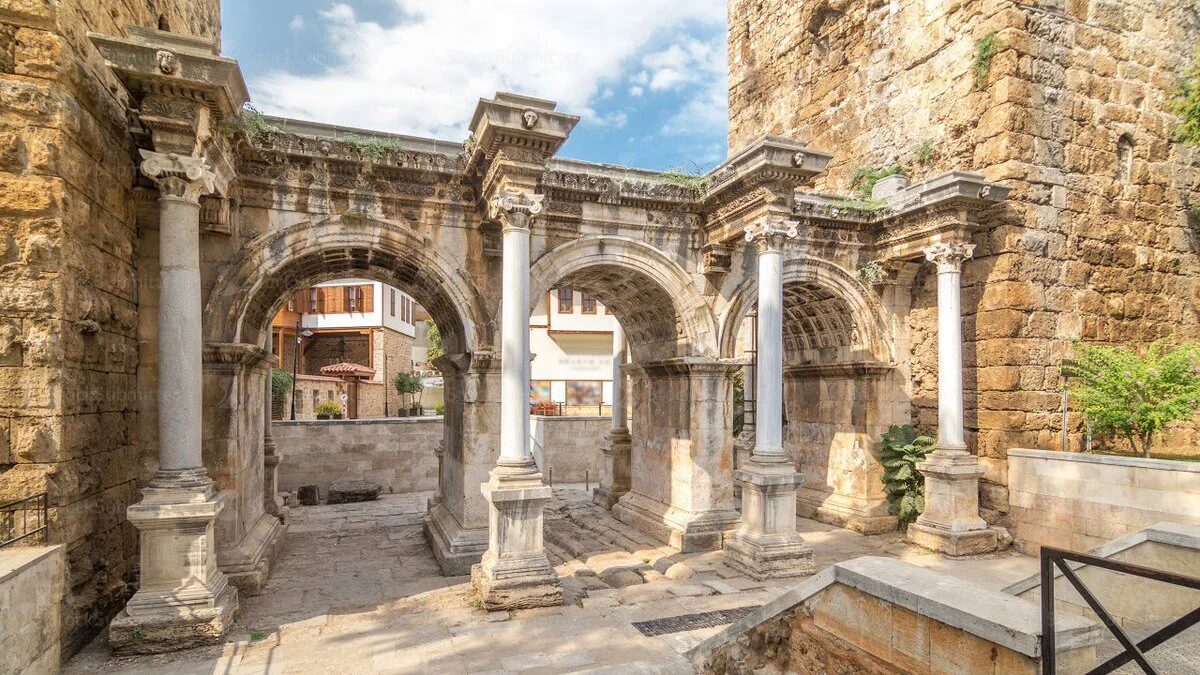 Hadrian's Gate in Kaleiçi Old Town, Antalya — Roman triumphal arch built in 130 AD