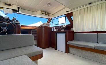 yacht salon