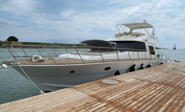 Luxury yacht available for rent in Belek, offering exclusive Mediterranean tours