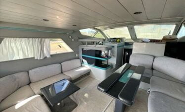 Yacht saloon antalya