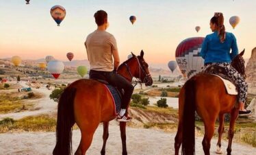 Romantic horse riding experience in Cappadocia, with stunning landscapes and fairy chimneys