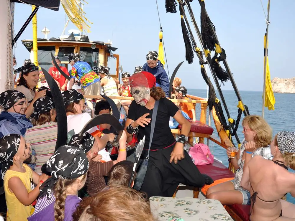 Guests exploring the Pirates' Cave on the Alanya Pirate Boat Trip.