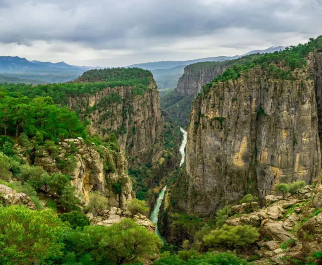 Tazi Canyon Zipline canyon viewpoint