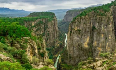 Tazi Canyon Zipline canyon viewpoint